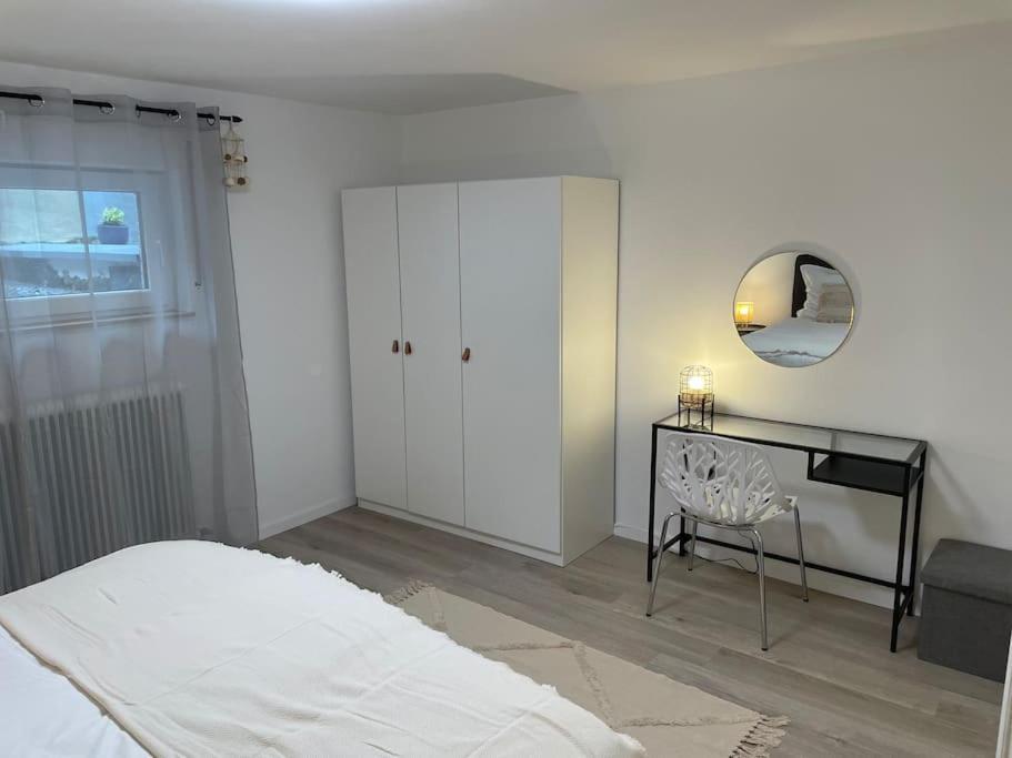 Gemuetliche&Moderne Ferienwohnung Naehe Trier & Luxemburg ボレンドルフ エクステリア 写真