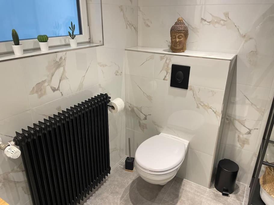 Gemuetliche&Moderne Ferienwohnung Naehe Trier & Luxemburg ボレンドルフ エクステリア 写真